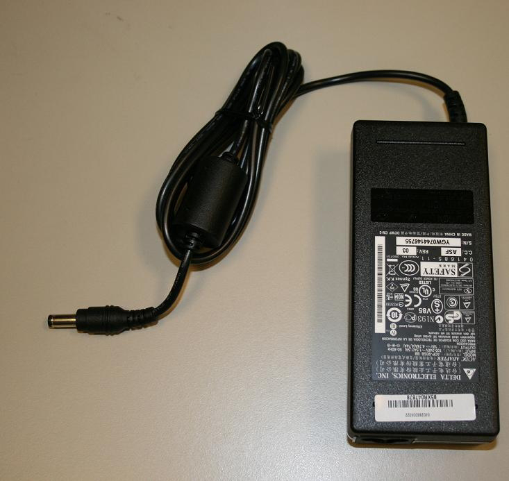 ASUS Power Adapter 90W strømadapter og vekselret Sort
