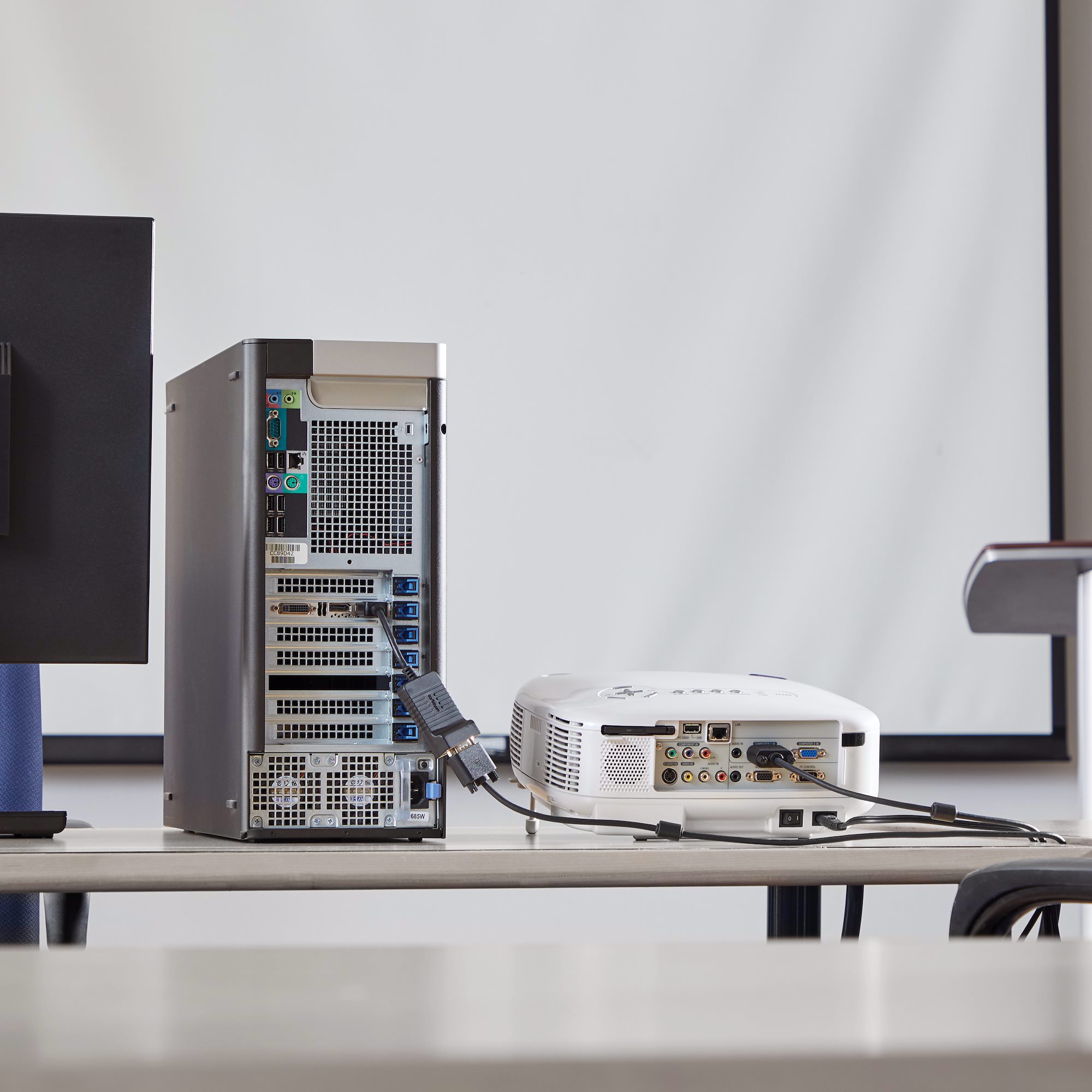 StarTech.com DP2VGA videokabel adapter 0,08 m DisplayPort VGA (D-Sub) Sort