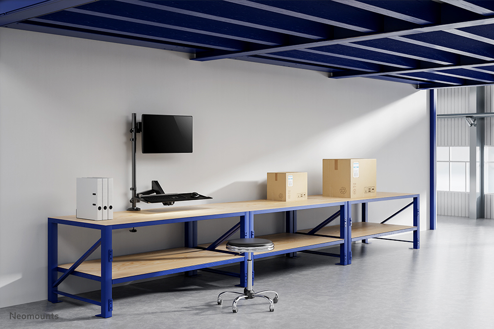 Neomounts DS90-325BL1 skærmbeslag og -stativer 81,3 cm (32") Skrivebord Sort