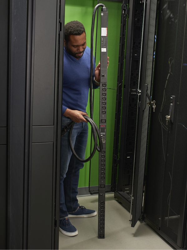 APC APDU9953 strømforsyningsenhed (PDU) 24 AC stikkontakt(er) 0U Sort