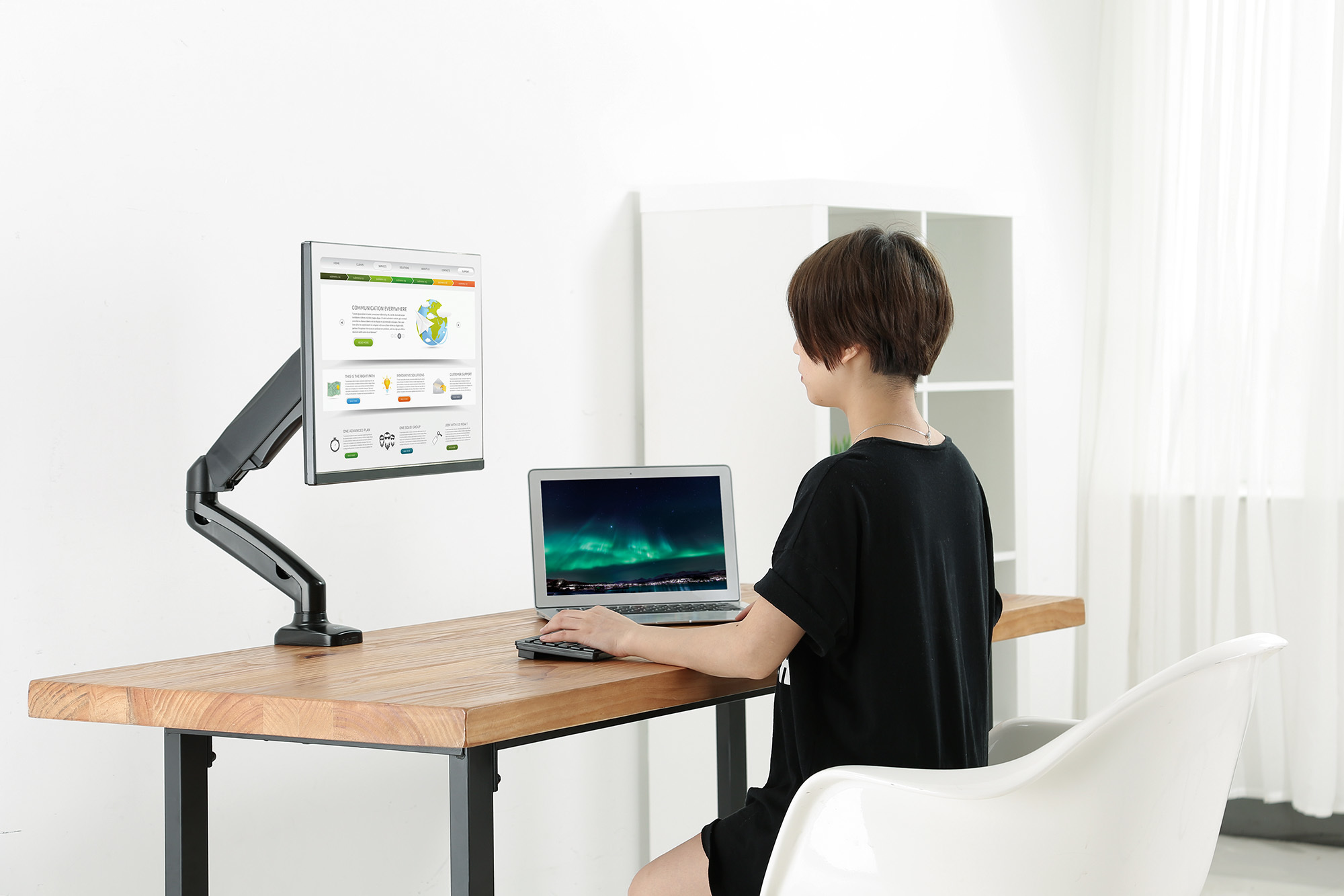 Manhattan 462495 skærmbeslag og -stativer 81,3 cm (32") Skrivebord Sort